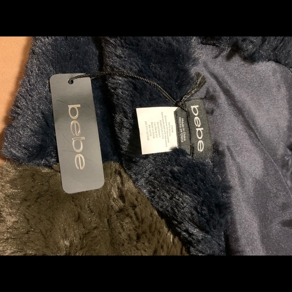 bebe extra long faux fur scarf/wrap w color blocking, NWT - Picture 4 of 6